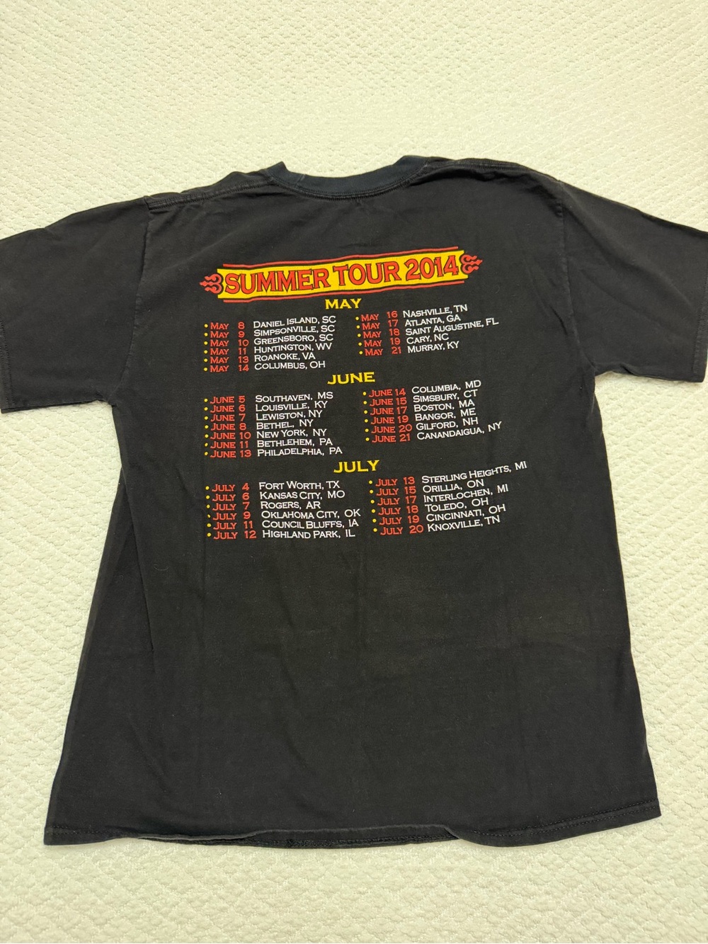 Willie Nelson & Trigger 2014 Summer Tour Black Short Sleeve T-shirt Size M - Picture 5 of 6